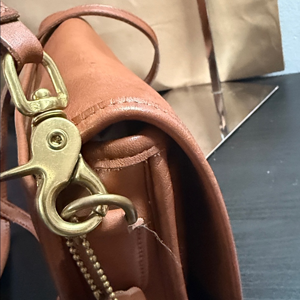 Coach Vintage Pocket Purse - Picture 15 of 17